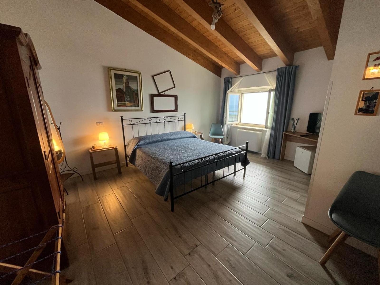 Nottola B&B ลาดิสโปลี ภายนอก รูปภาพ
